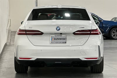 2026 BMW i5 eDrive40