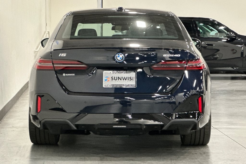 2027 BMW i5 eDrive40