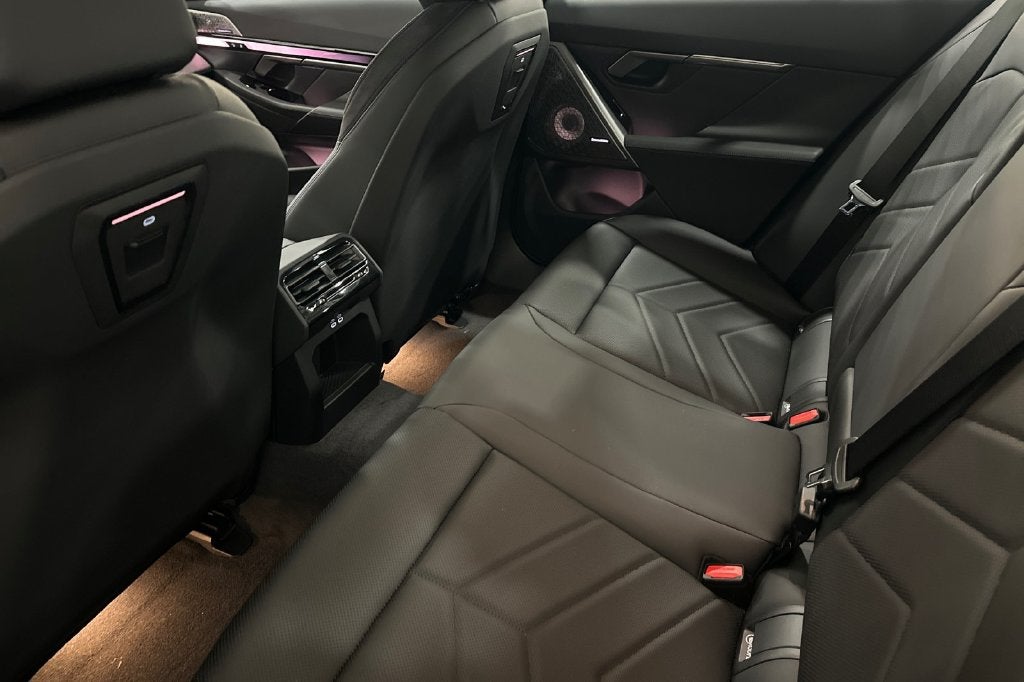 2027 BMW i5 eDrive40