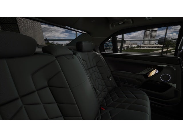 2027 BMW i7 Base