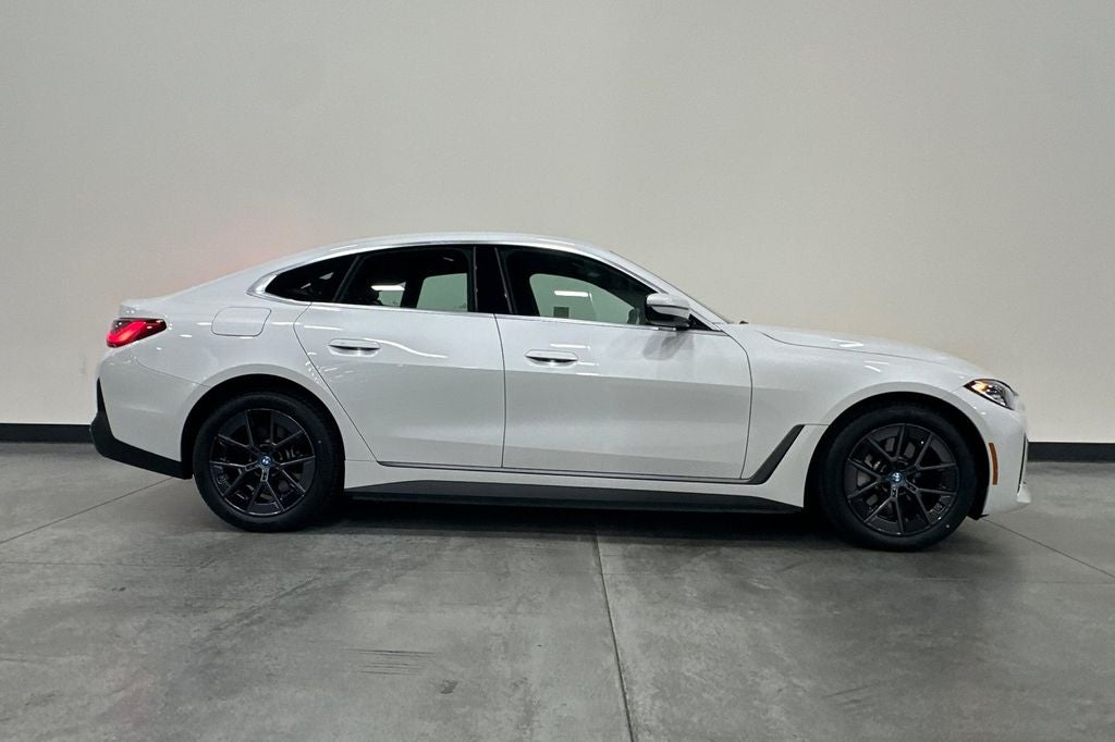 2024 BMW i4 eDrive40