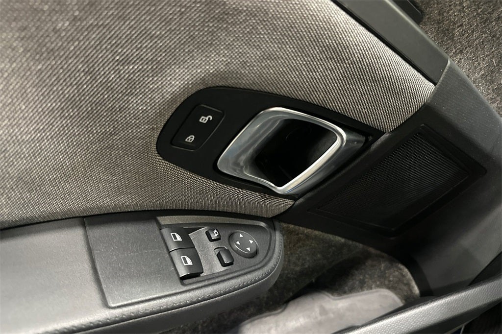 2019 BMW i3 120Ah s w/Range Extender Deka World