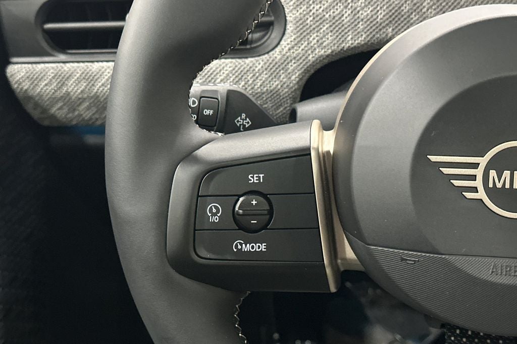 2025 MINI Cooper S Signature Plus