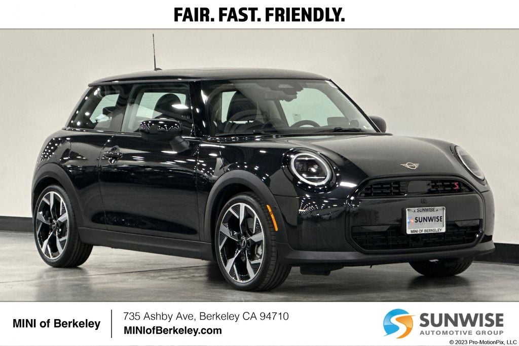 2025 MINI Cooper S Iconic