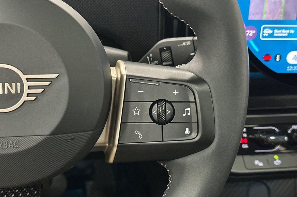 2025 MINI Cooper S Iconic