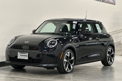 2025 MINI Cooper S Iconic