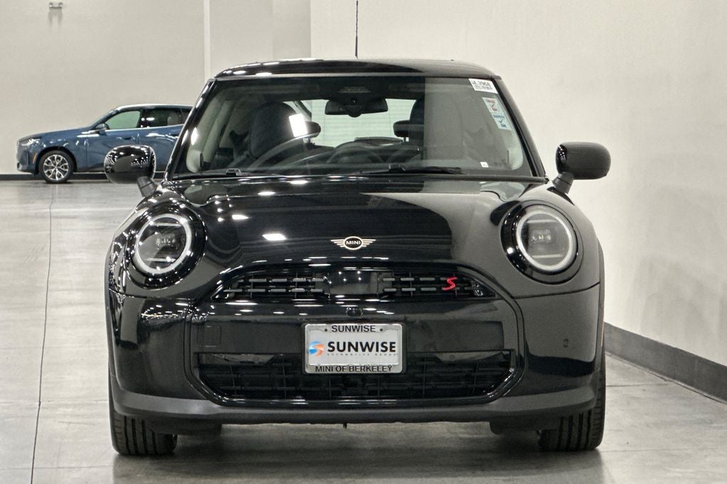 2025 MINI Cooper S Iconic
