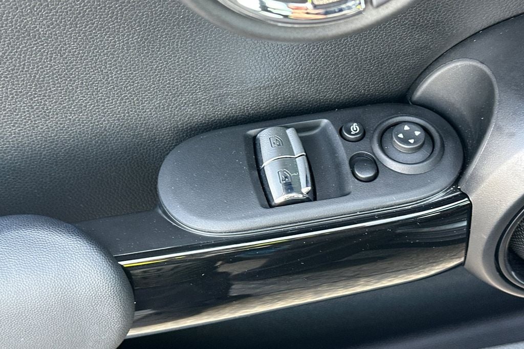 2023 MINI Cooper S Iconic