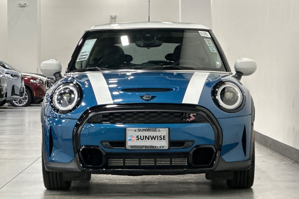 2023 MINI Cooper S Iconic