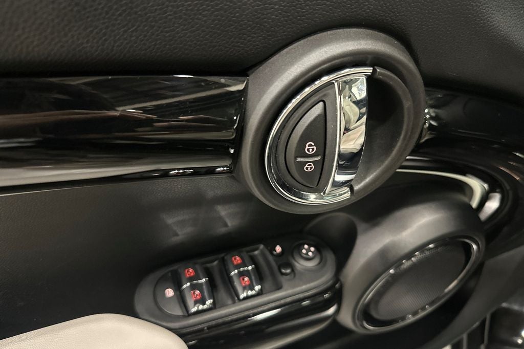 2024 MINI Cooper S Iconic