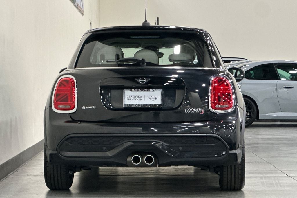2024 MINI Cooper S Iconic