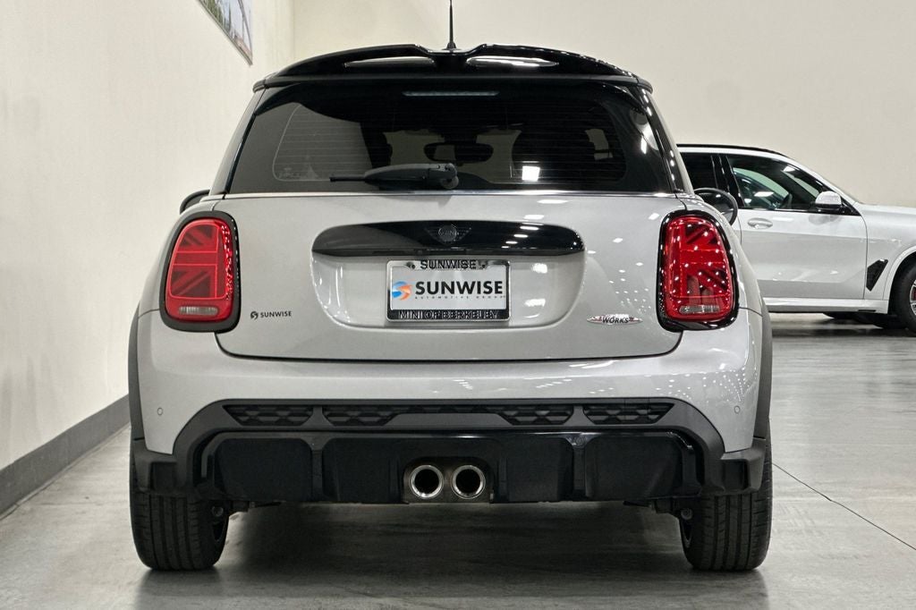 2024 MINI John Cooper Works Iconic