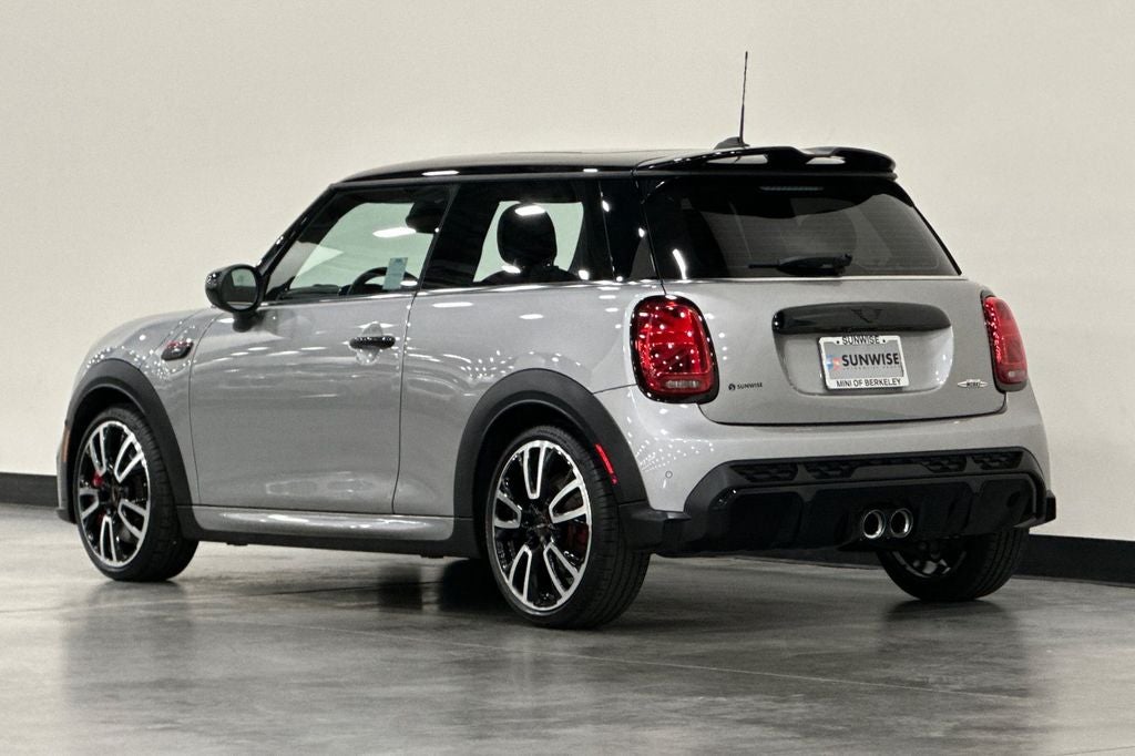 2024 MINI John Cooper Works Iconic