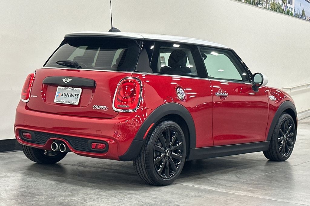 2017 MINI Cooper S Base