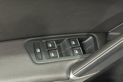 2019 Volkswagen Golf R DCC & Navigation 4Motion