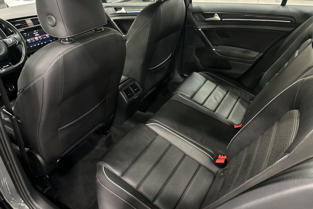 2019 Volkswagen Golf R DCC & Navigation 4Motion