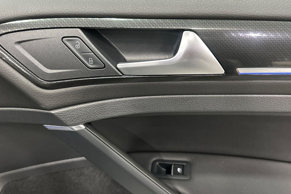 2019 Volkswagen Golf R DCC & Navigation 4Motion