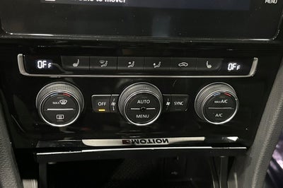 2019 Volkswagen Golf R DCC & Navigation 4Motion