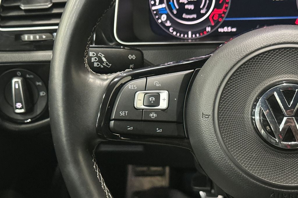 2019 Volkswagen Golf R DCC & Navigation 4Motion