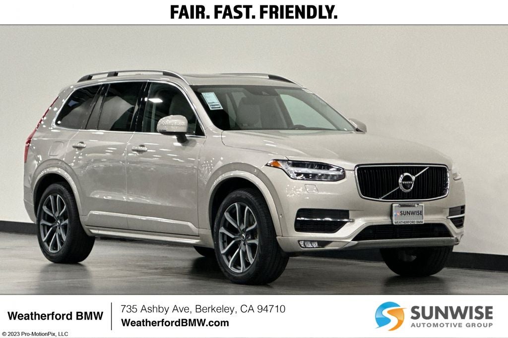 2017 Volvo XC90 T6 Momentum