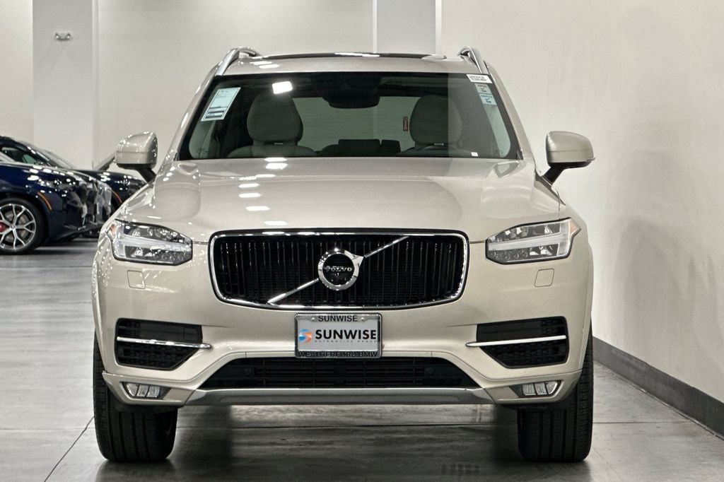 2017 Volvo XC90 T6 Momentum