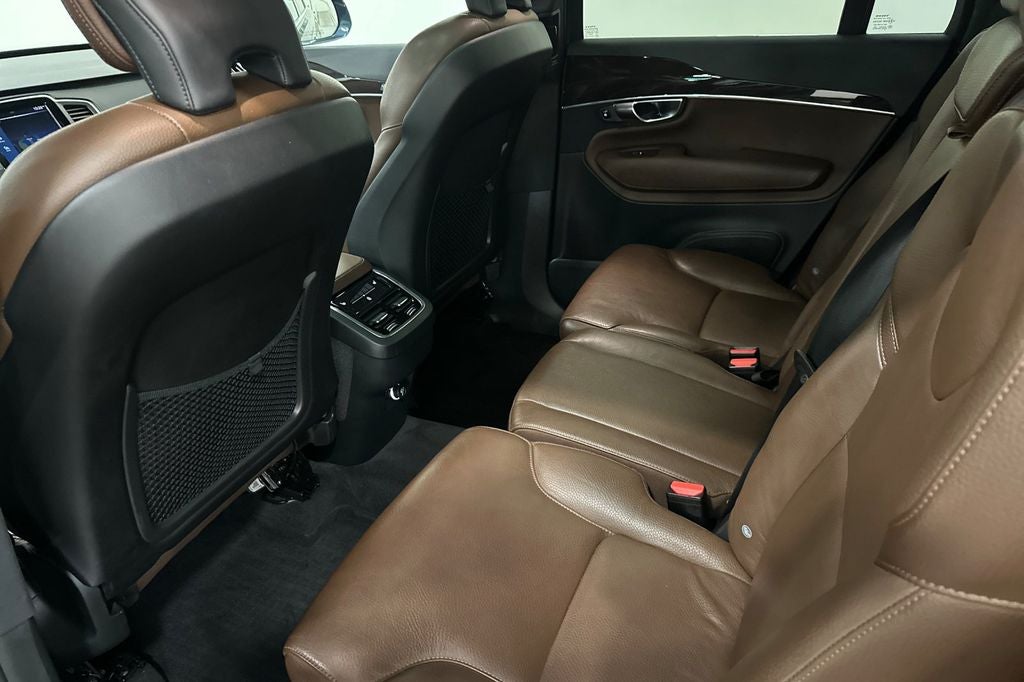 2019 Volvo XC90 T6 Momentum