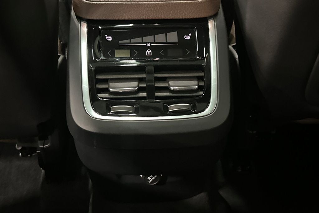 2019 Volvo XC90 T6 Momentum