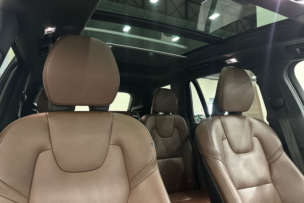 2019 Volvo XC90 T6 Momentum