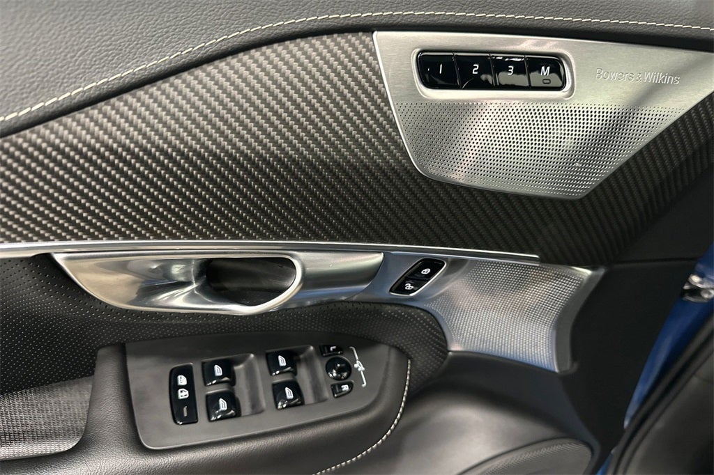 2019 Volvo XC90 T6 R-Design