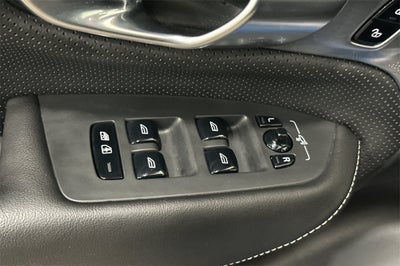 2019 Volvo XC90 T6 R-Design