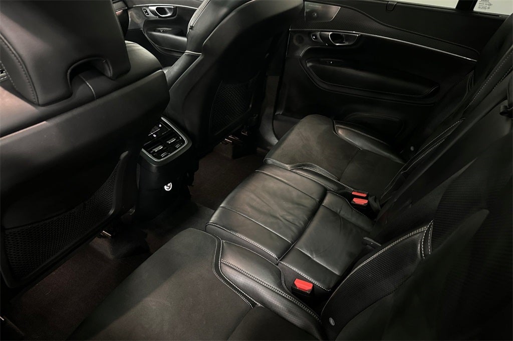 2019 Volvo XC90 T6 R-Design