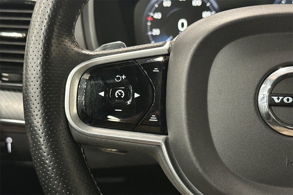 2019 Volvo XC90 T6 R-Design