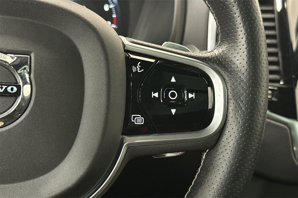 2019 Volvo XC90 T6 R-Design