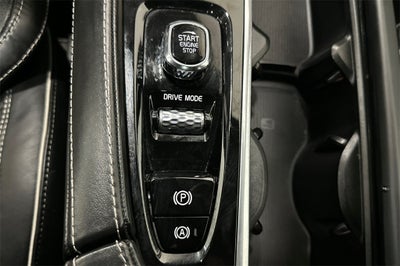 2019 Volvo XC90 T6 R-Design